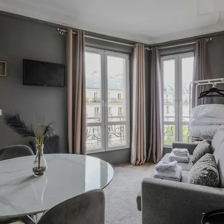 Chic - 2p - Canal Saint-martin פריז